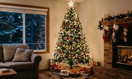 How to Clean a Artificial Christmas Tree: The Ultimate BC Guide to Dust & Mold Removal